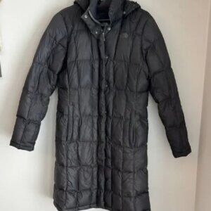 The North Face Women’s Metropolis Down Puffer Parka long Coat jacket Gray medium